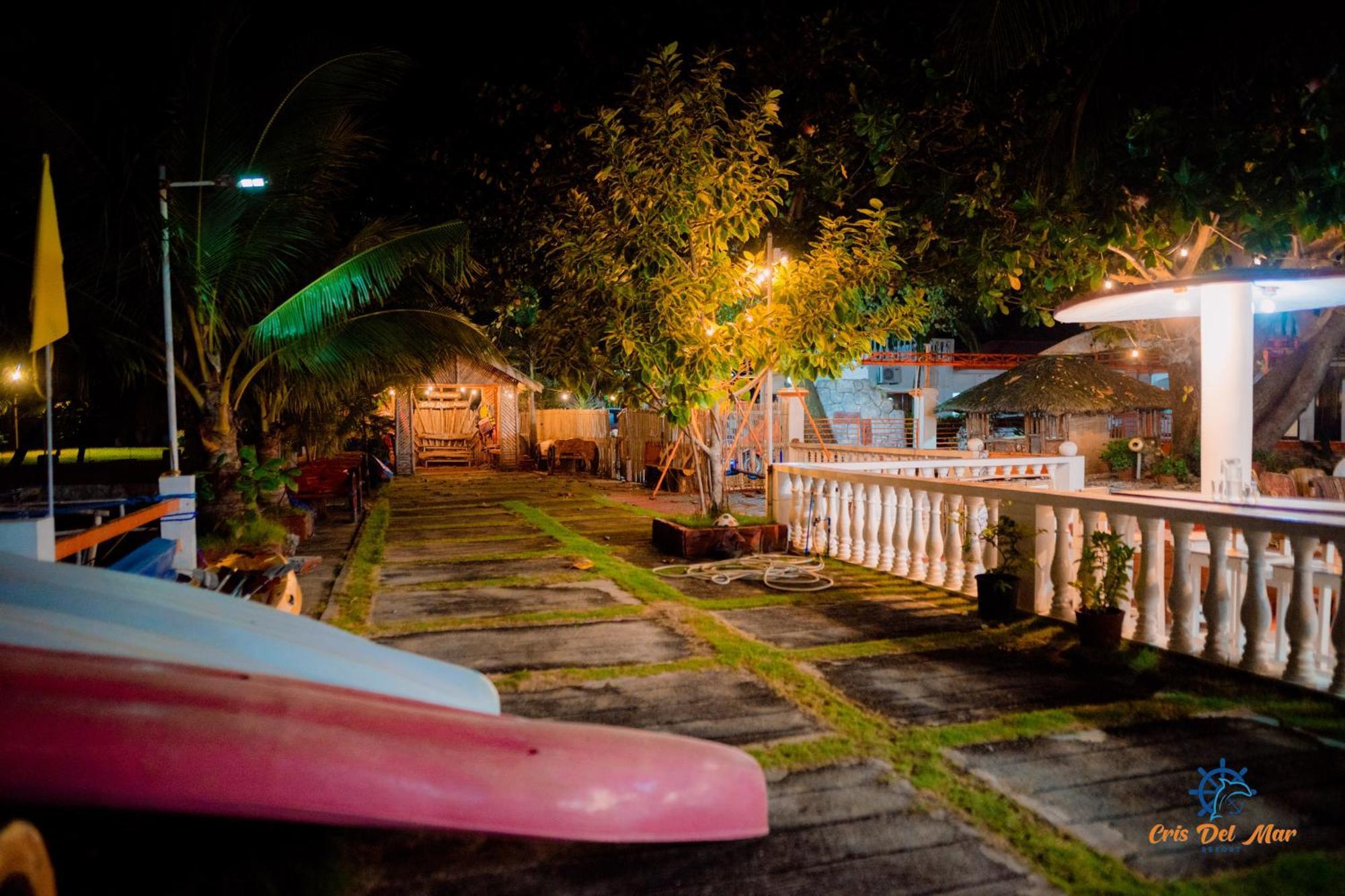 Cris Del Mar Resort Bolinao エクステリア 写真