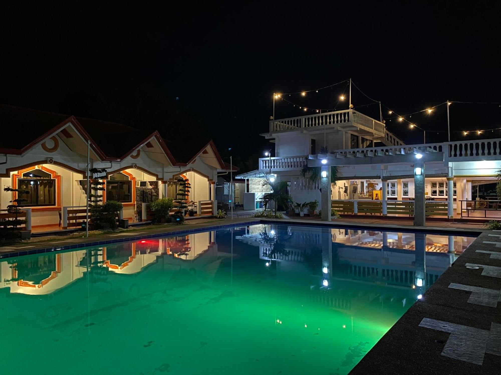 Cris Del Mar Resort Bolinao エクステリア 写真