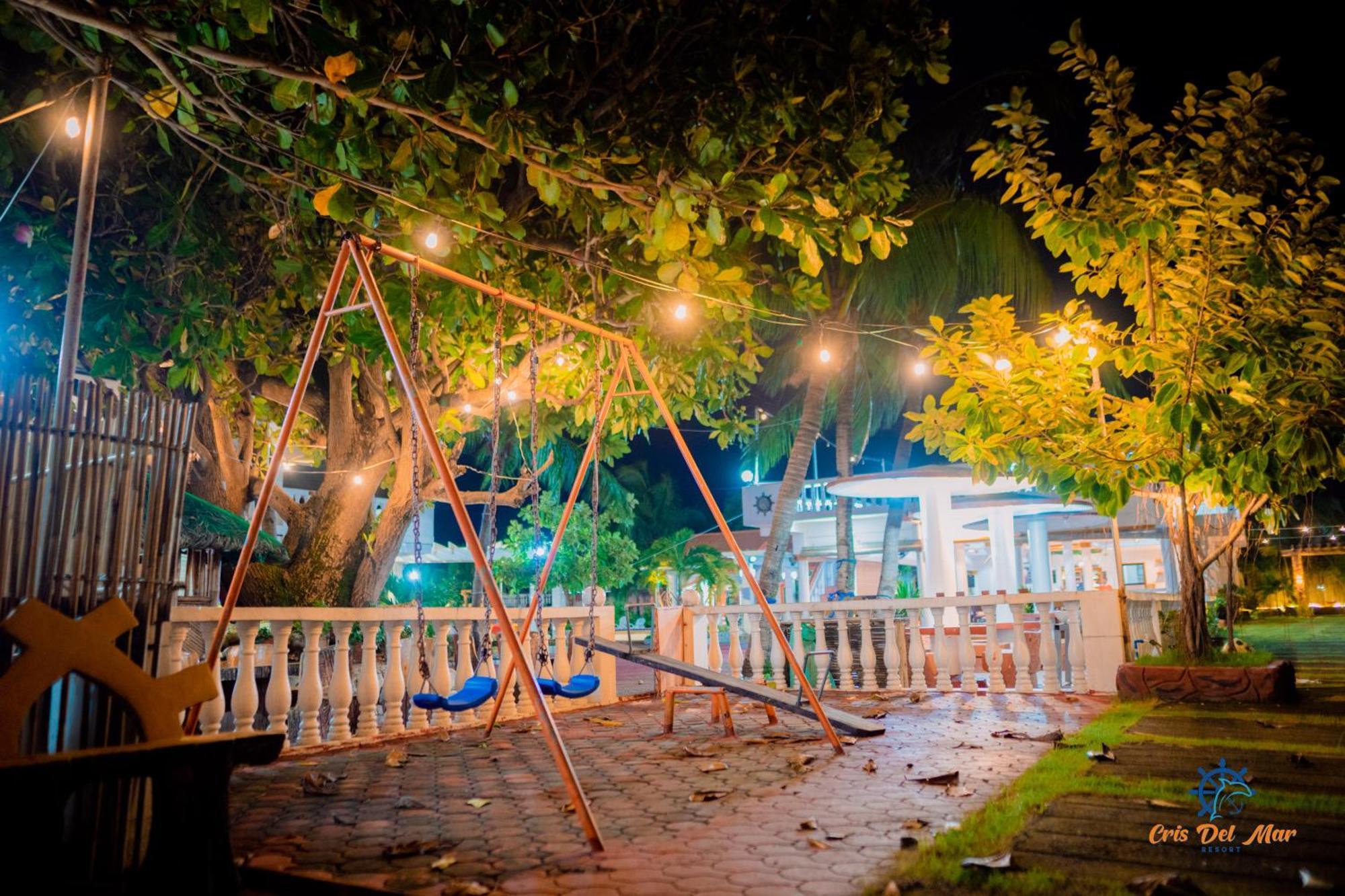 Cris Del Mar Resort Bolinao エクステリア 写真
